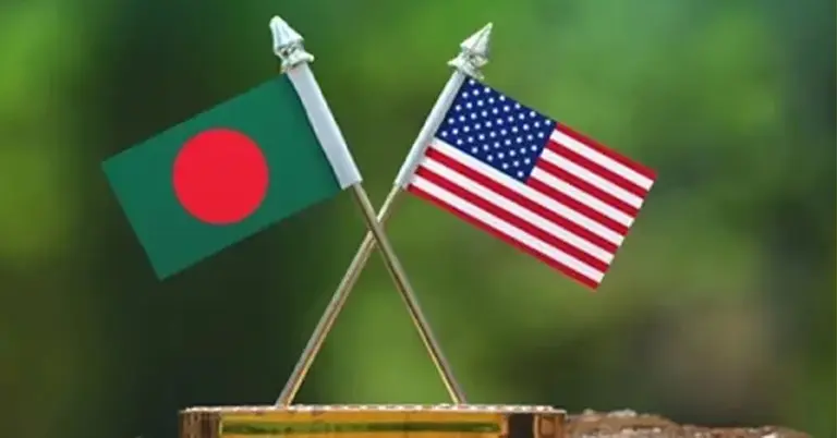 বাংলাদেশ ও যুক্তরাষ্ট্রের পতাকা